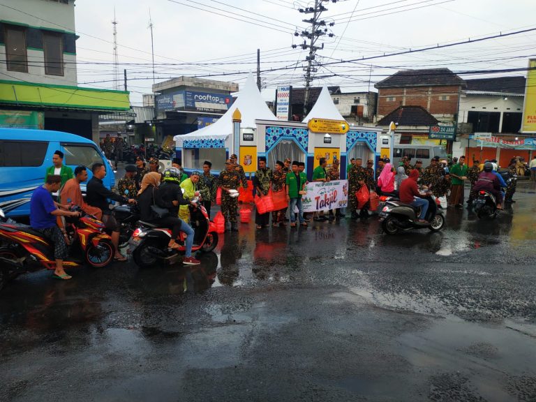 Peringati Harlah Ke-89, Ansor Babat Bagikan 2000 Takjil dan Santuni Dhu’afa