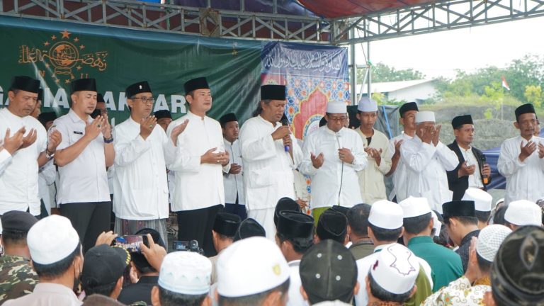 Tanam Jiwa Nasionalisme, Bupati Lamongan Hadiri Haul Mbah Buyut Kliteh