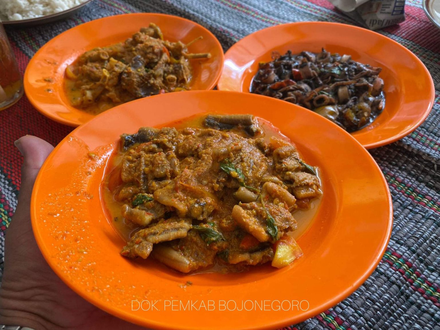 Pelanggan Makin Banyak, Itulah Berkah Jembatan TBT Bagi Pedagang Kuliner