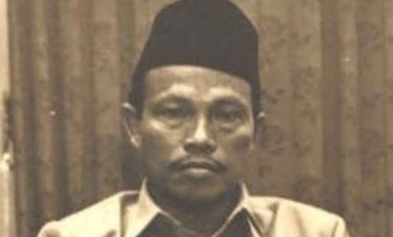 Mengenang KH. Abdurrahman Syamsuri, “Guru Kehidupan” dari Ponpes Karangasem Lamongan