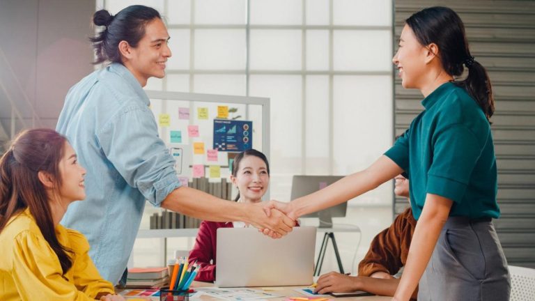 Kode Etik di Era Modern: Saatnya Aksi Nyata, Bukan Hanya Hafalan