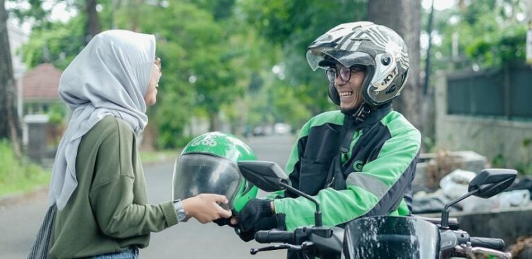 Kecakapan Berbicara: Nilai Tambah dalam Kualitas Layanan Ojek Online
