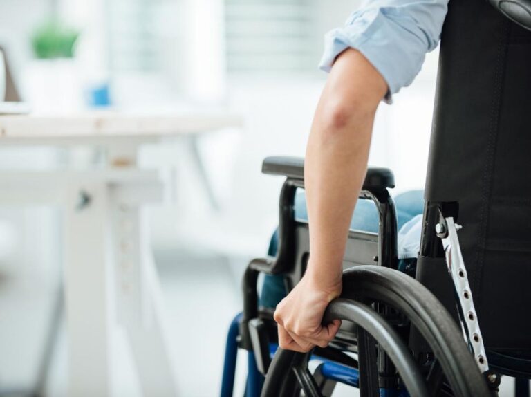Disabilitas dan Hak Beragama: Ketika Rumah Ibadah Belum Menjadi Rumah bagi Semua